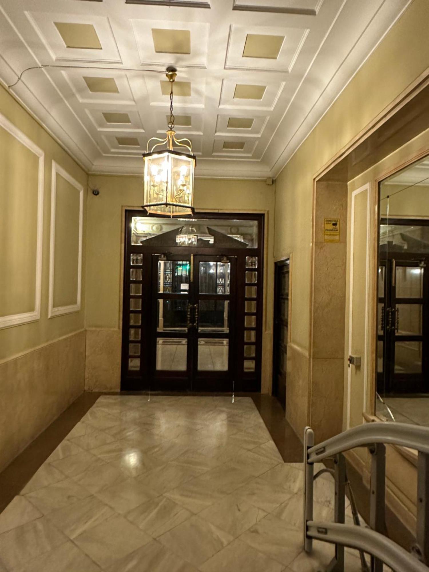 Mirador 1 Del Mercado Central - Habitacion Con Bano Privado En El Centro De La Ciudad Vella Walencja Zewnętrze zdjęcie