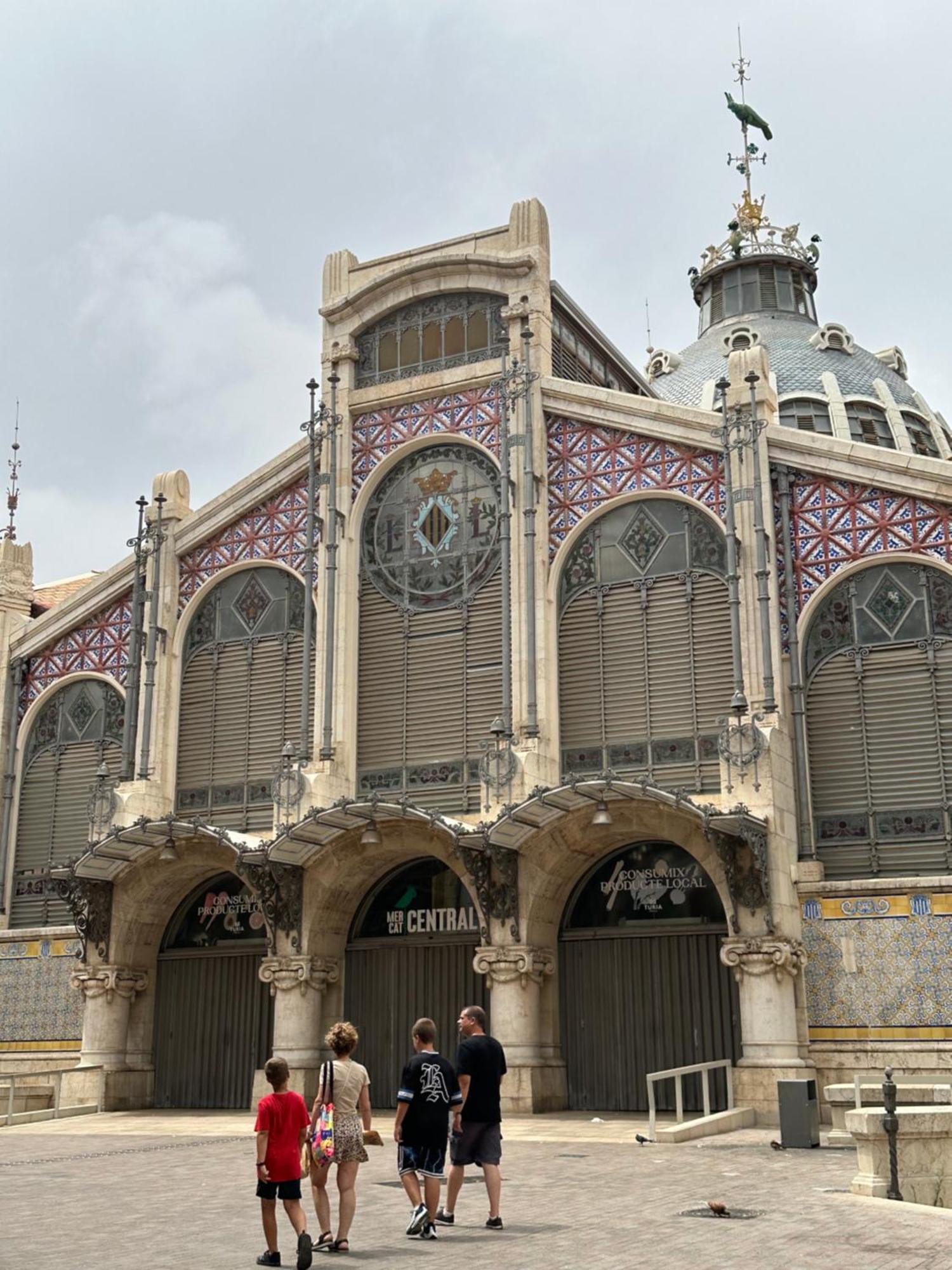 Mirador 1 Del Mercado Central - Habitacion Con Bano Privado En El Centro De La Ciudad Vella Walencja Zewnętrze zdjęcie