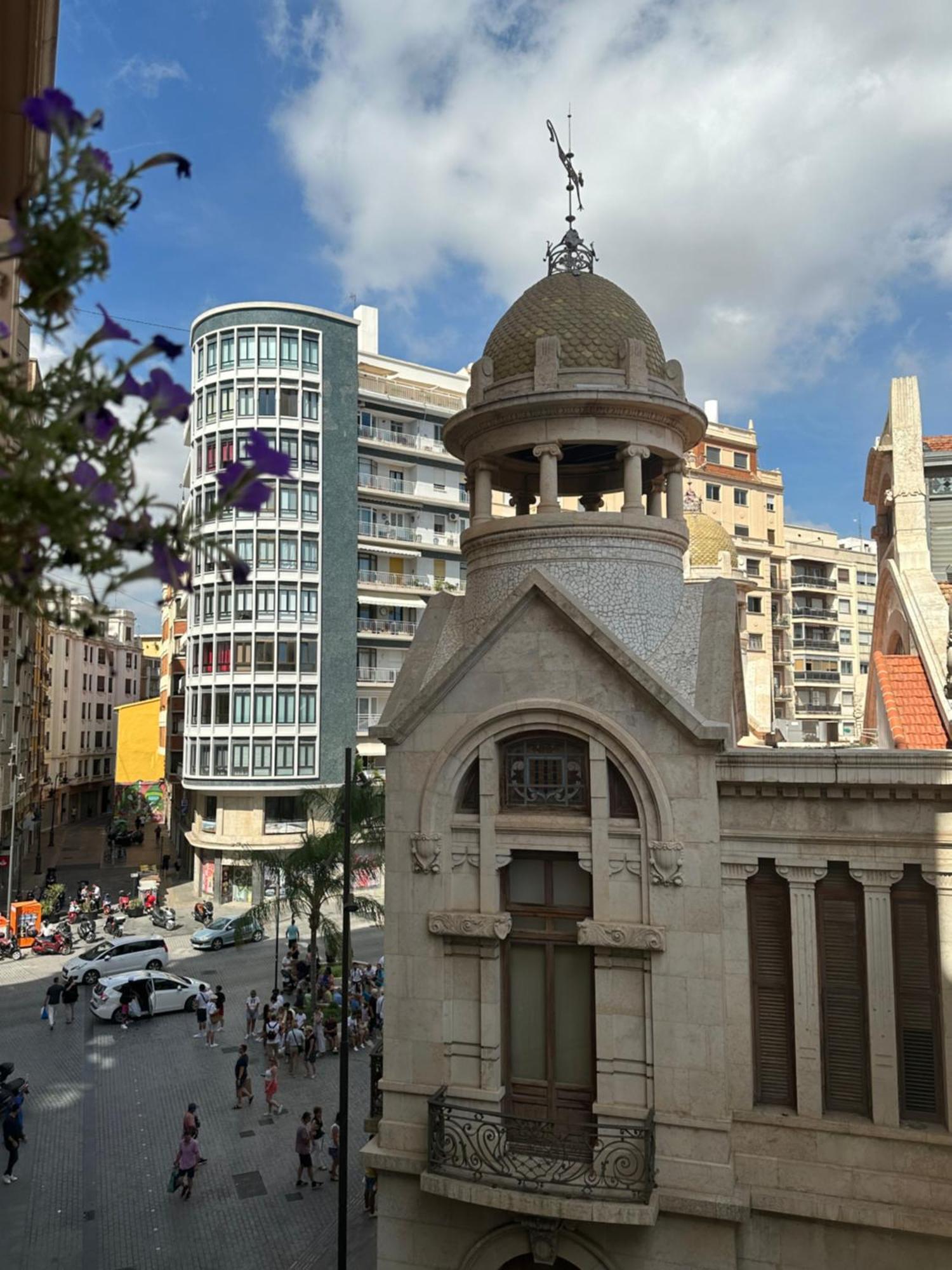 Mirador 1 Del Mercado Central - Habitacion Con Bano Privado En El Centro De La Ciudad Vella Walencja Zewnętrze zdjęcie